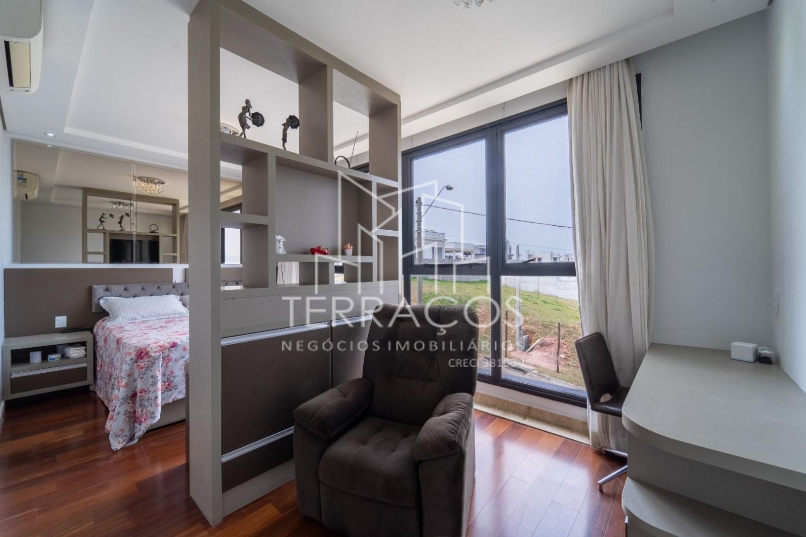 Garagem — residential / sobrado de 3 quartos 383m² venda em Vale Azul, Jundiaí SP R$ 2.499.000